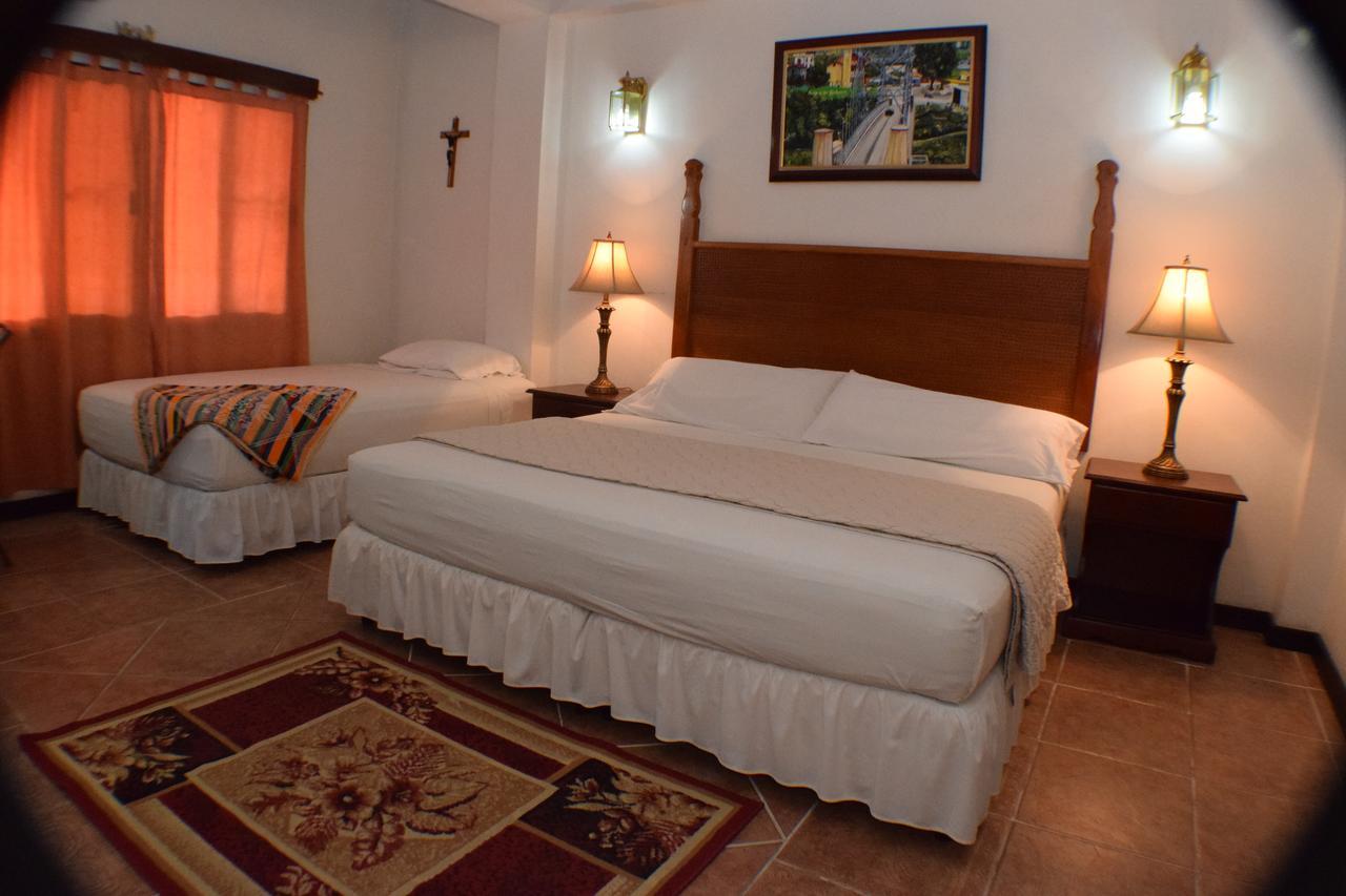Martha'S Guesthouse San Ignacio Cameră foto